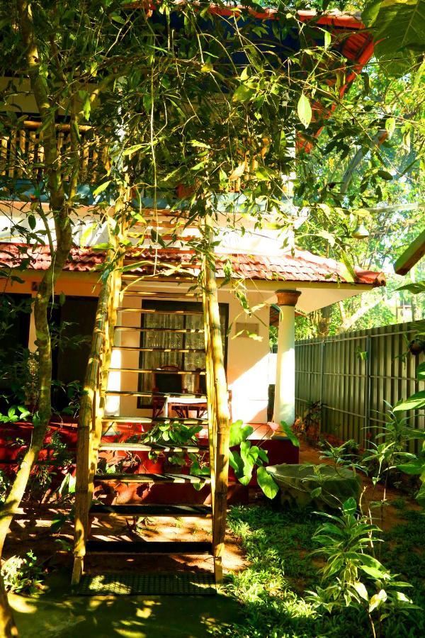 Marari John'S Beach Apartment Mararikulam Exterior photo