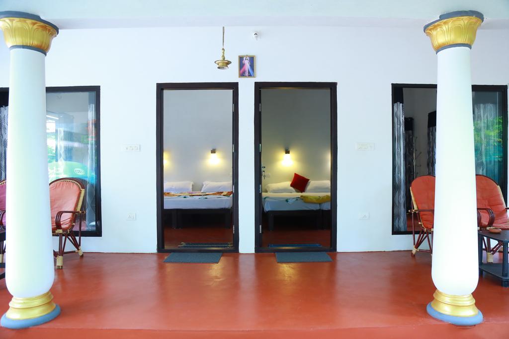 Marari John'S Beach Apartment Mararikulam Exterior photo