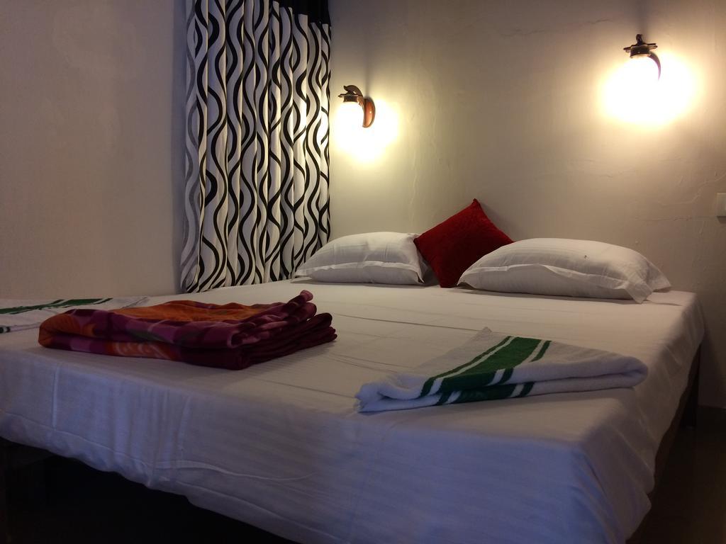Marari John'S Beach Apartment Mararikulam Room photo