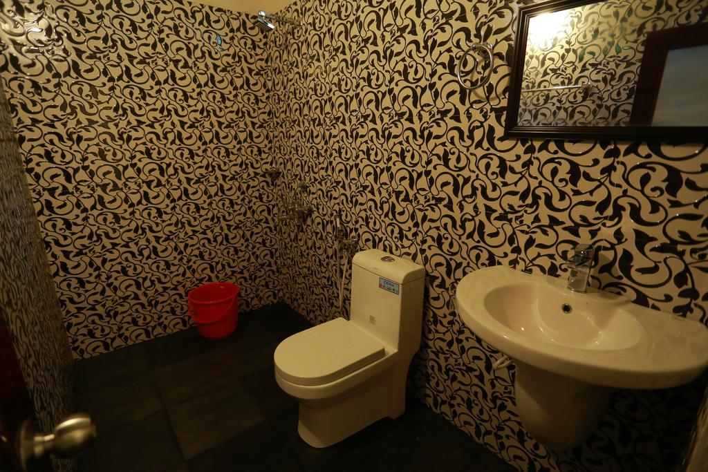 Marari John'S Beach Apartment Mararikulam Exterior photo