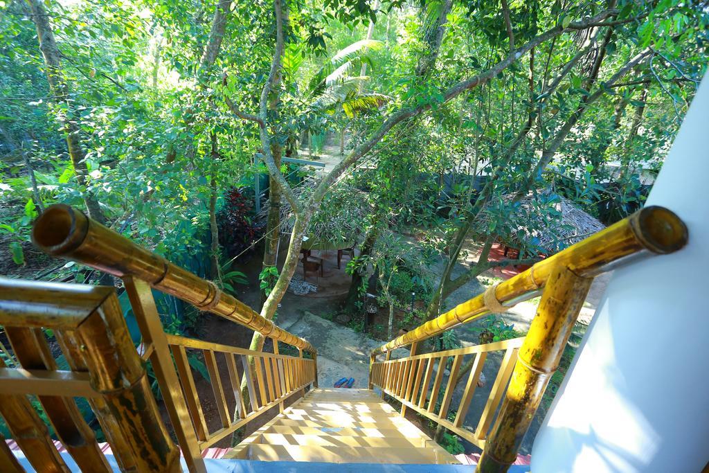 Marari John'S Beach Apartment Mararikulam Exterior photo